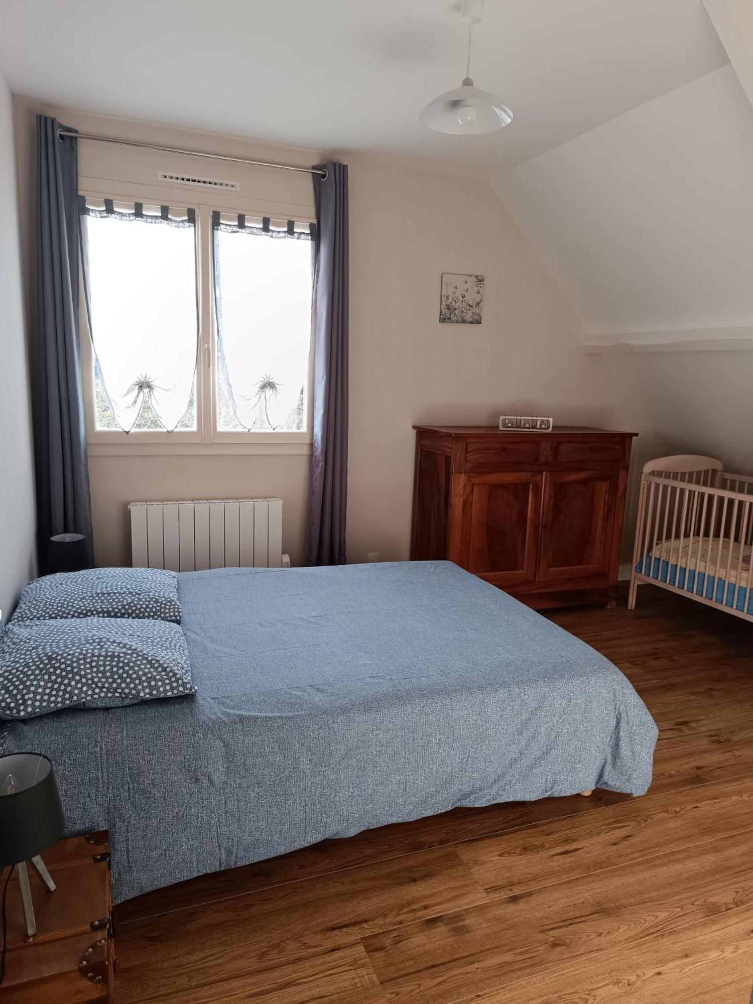Grande Maison de plain pied avec jardin arboré. Champignelles Extérieur photo